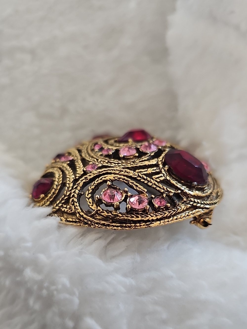 Sphinx Dome Multi Rhinestone Brooch - Picture 2 of 3